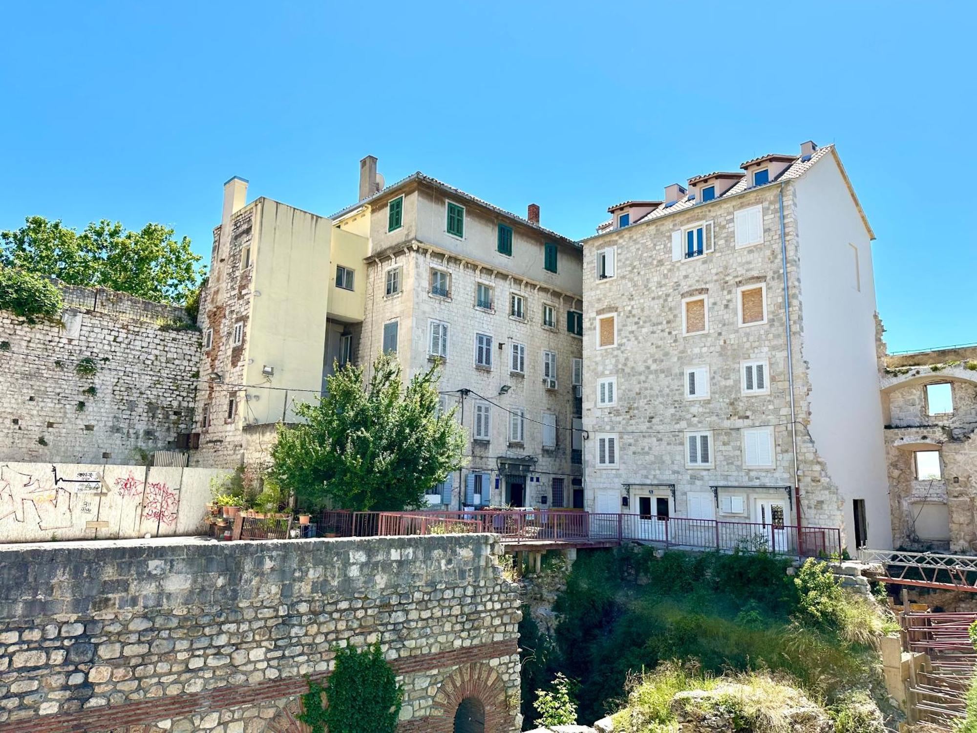Diocletian Tower - Bella Vista & Palazzo Spalato Esterno foto